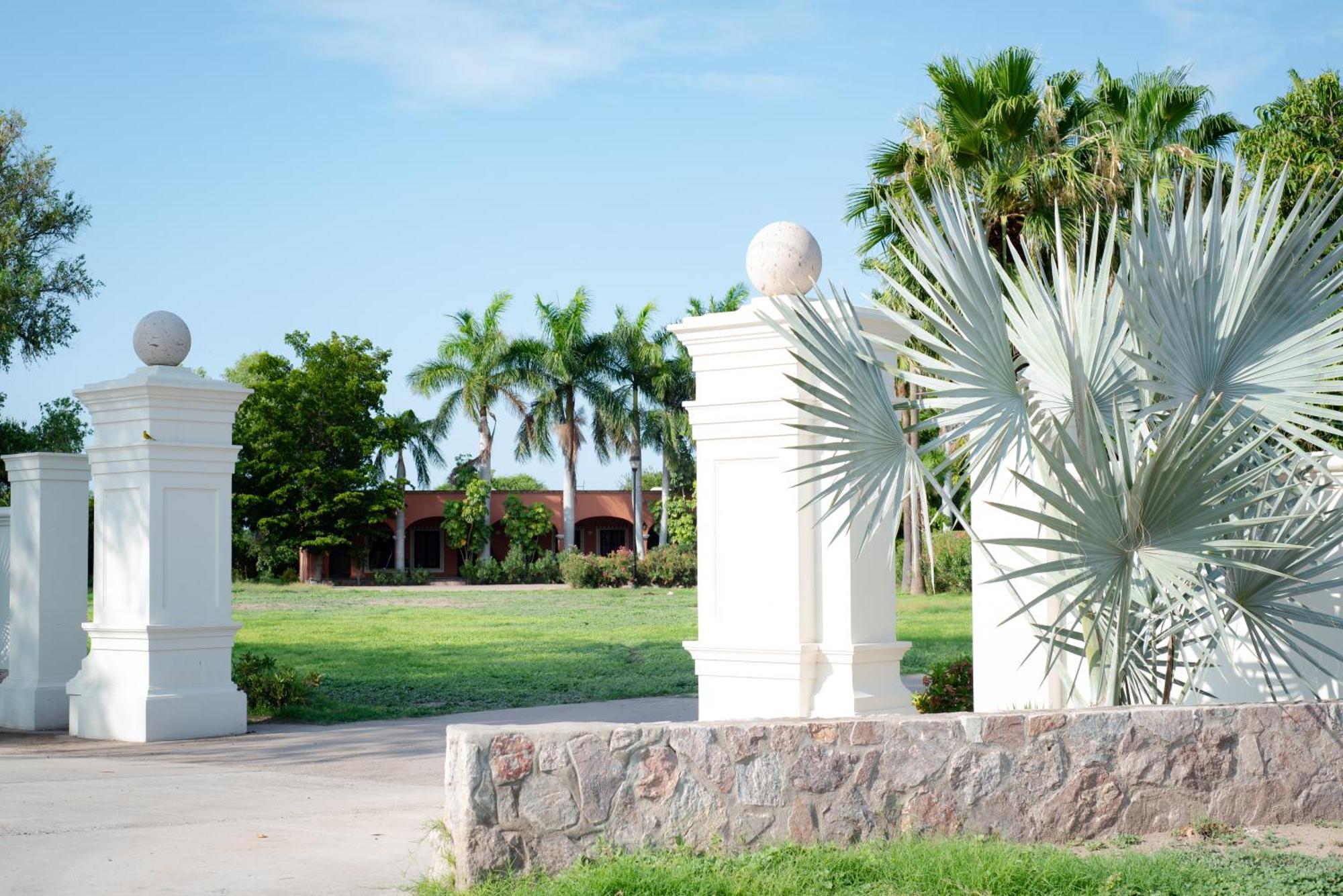 Hotel Hacienda Cazadores ナボホア エクステリア 写真